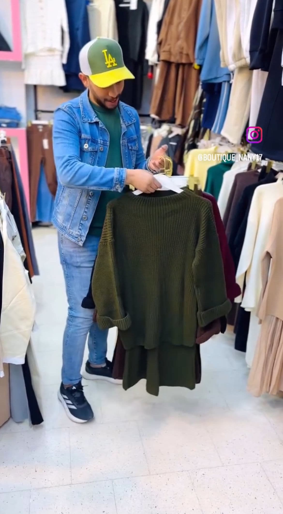 ensemble jupe 💚🤎🖤❤️🩶🤍 - صورة 6