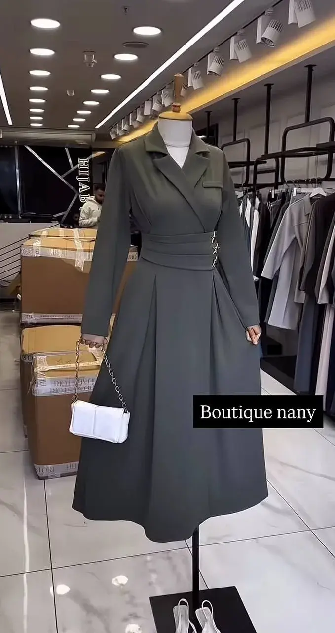 une belle robe  - صورة 3